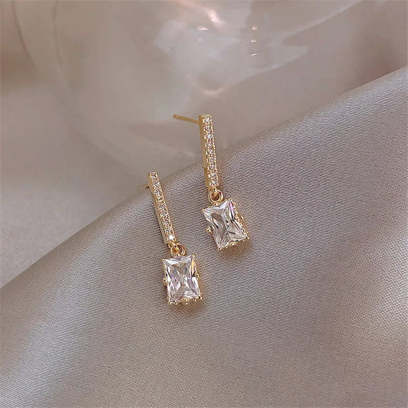 Trendy Round Simple Crystal Dangle Earrings For Women Fashion Sweet Water Drop Pendant Earring Girl Party Birthday Jewelry Gift