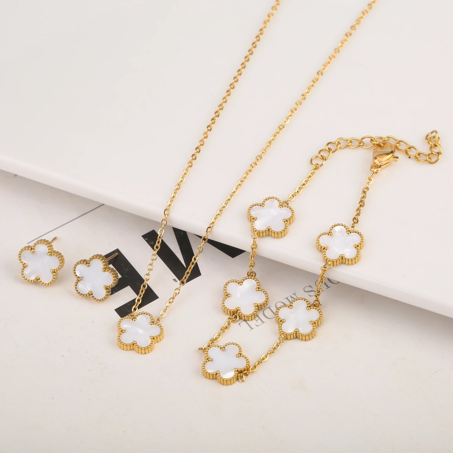 Gold Plated Stainless Steel Set Plum Blossom Plant Five Leaf Flower Bracelet Necklace Earrings Women's Luxury Gift Clover